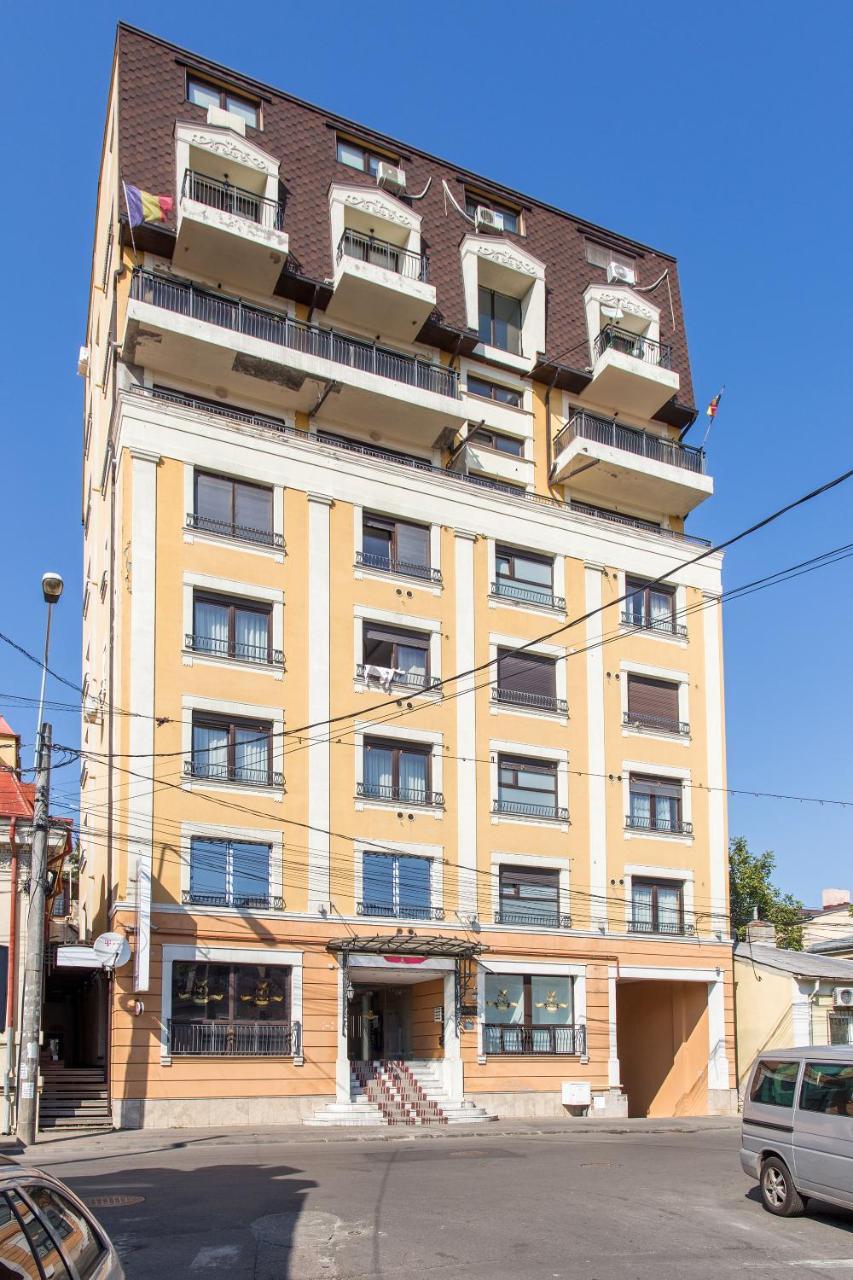 One Metropolitan Appartamento Bucarest